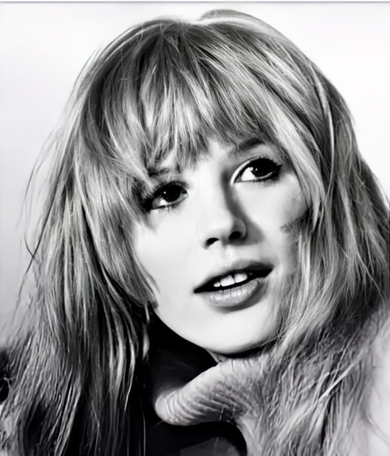 Marianne Faithfull: The eternal rebel with a voice engraved by experience